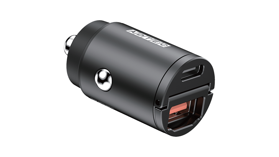 <b>USB PD対応車載充電器</b> 画像