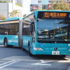 京成バス 新都心幕張線連節バス（5車両） にデジタルサイネージによる情報提供を開始